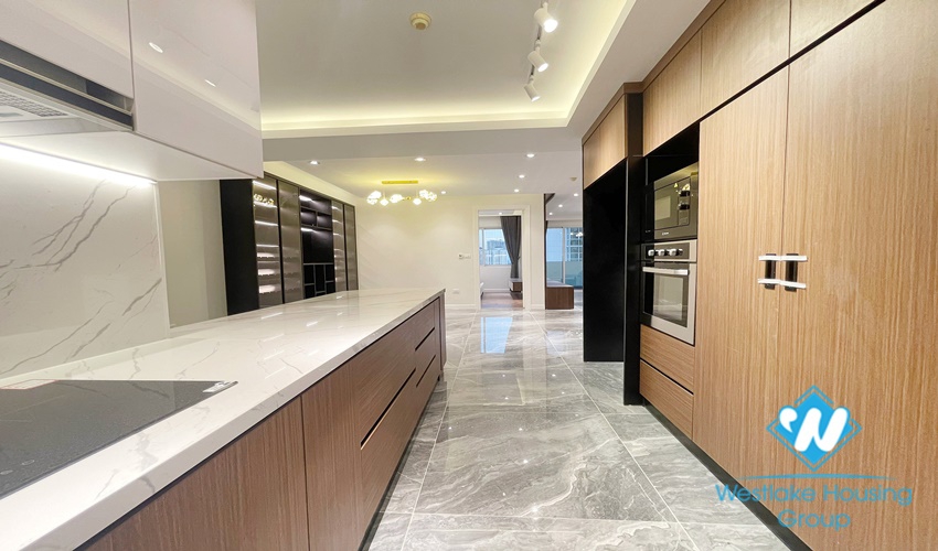 An affordable 4 bedroom apartment for rent in Ciputra